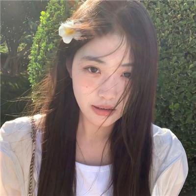 春花凝雨露